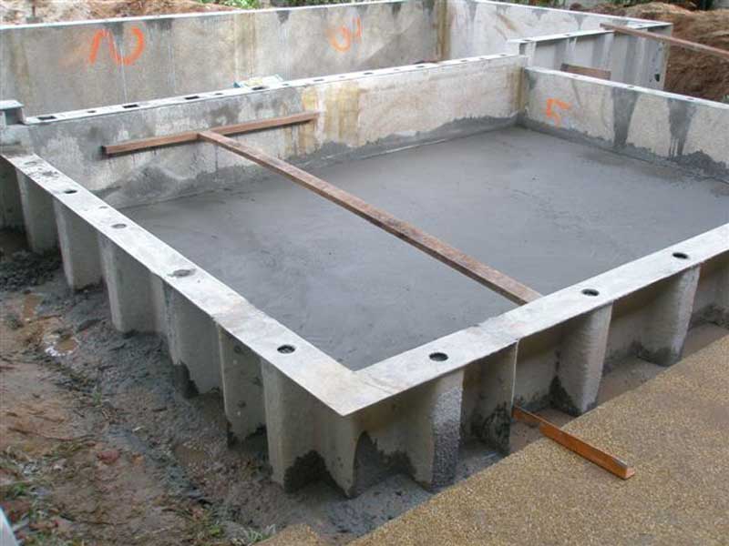 Semi Above Ground Pool Splash Pools, How To Build A Concrete Pool Above Ground